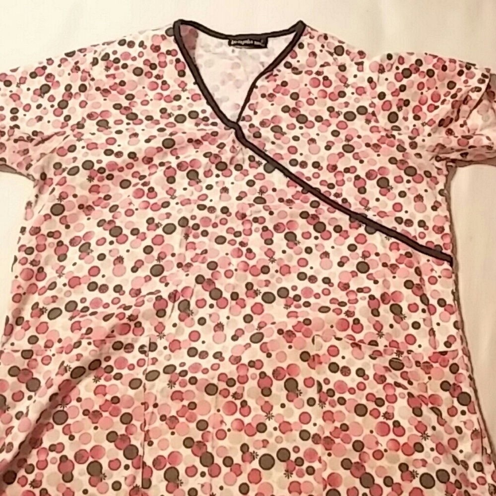 Scrub top